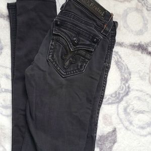 Rock revival size 24